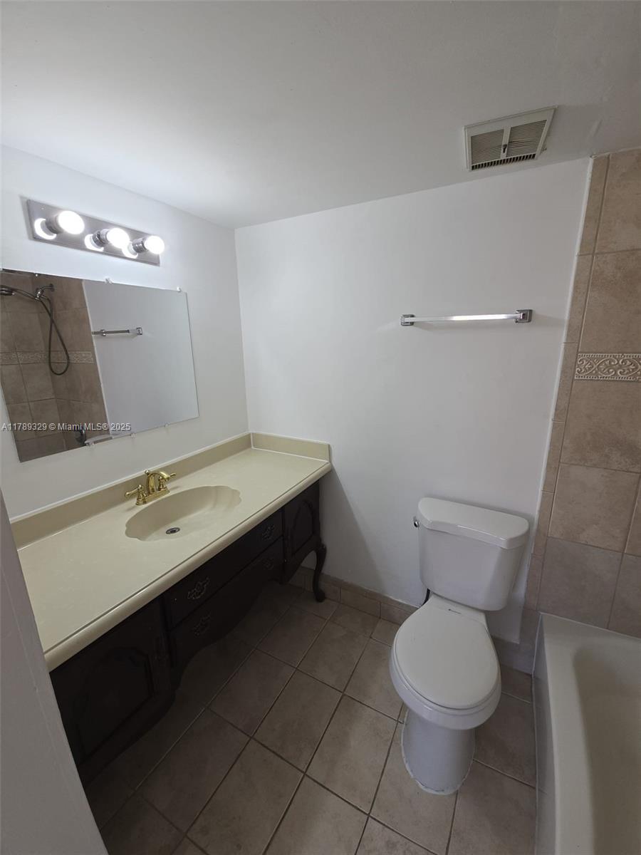 2770 W 61st Pl 202
