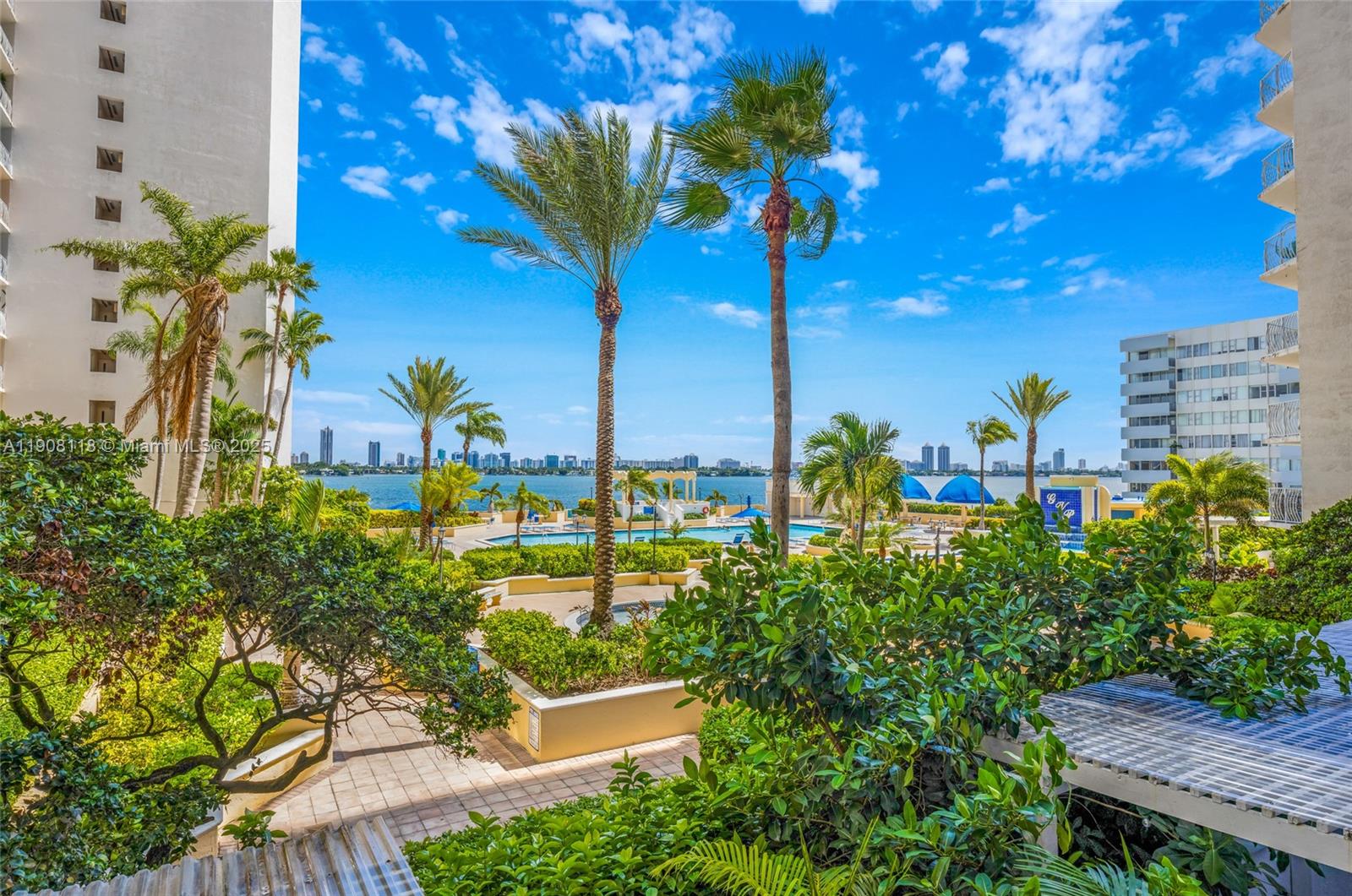 THE GRANDVIEW PALACE COND - Residential Lease