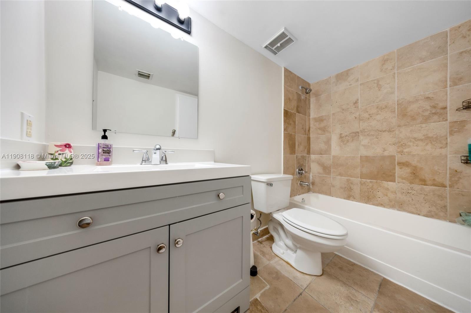 THE GRANDVIEW PALACE COND - Residential Lease