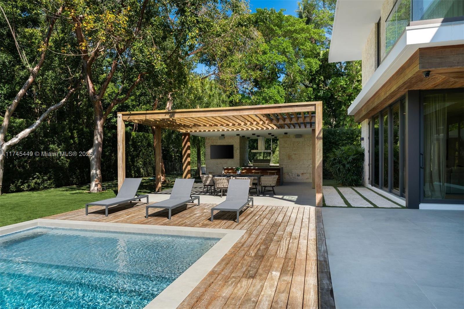 HAMMOCK PARK - Residential