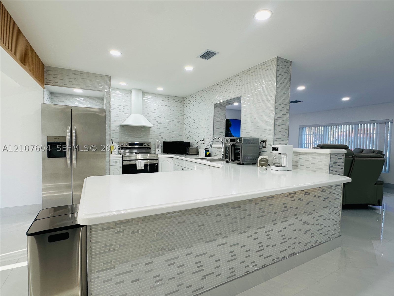 120 S 56th Ave