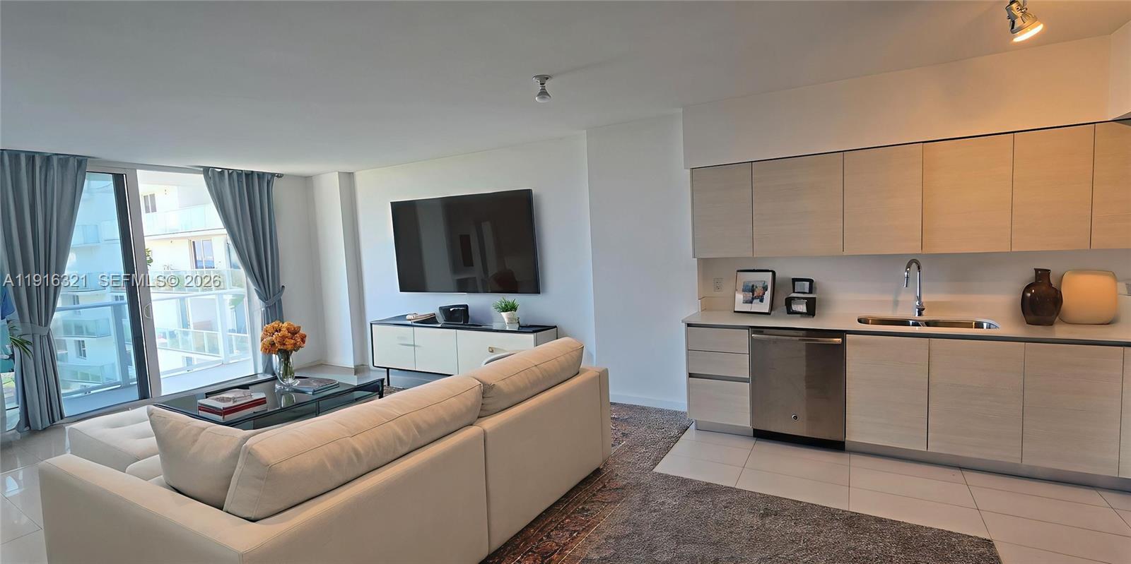 4250 Biscayne Blvd 1208