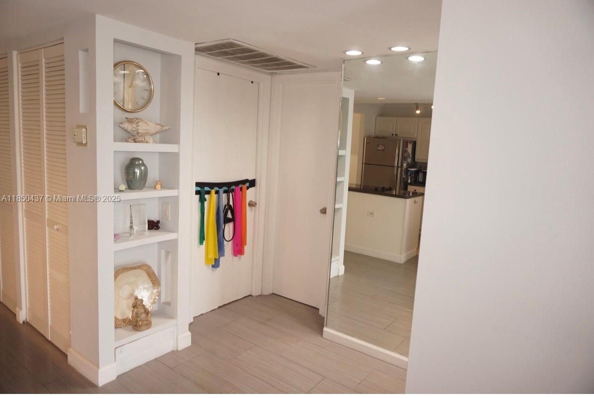 ISLAND CLUB THREE CONDO - Residential