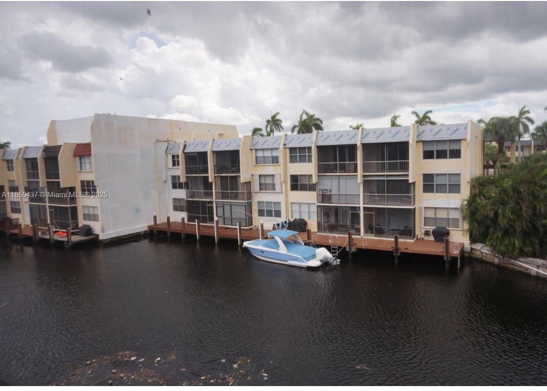 ISLAND CLUB THREE CONDO - Residential