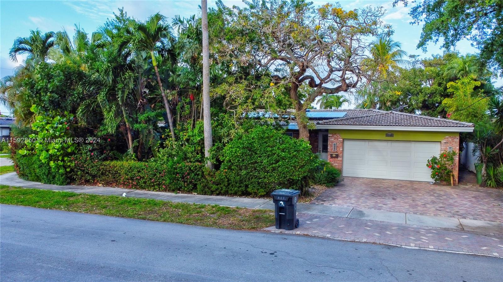 Property for Sale at 6501 Ne 20th Ter Ter, Fort Lauderdale, Broward County, Florida - Bedrooms: 6 
Bathrooms: 4  - $1,499,000