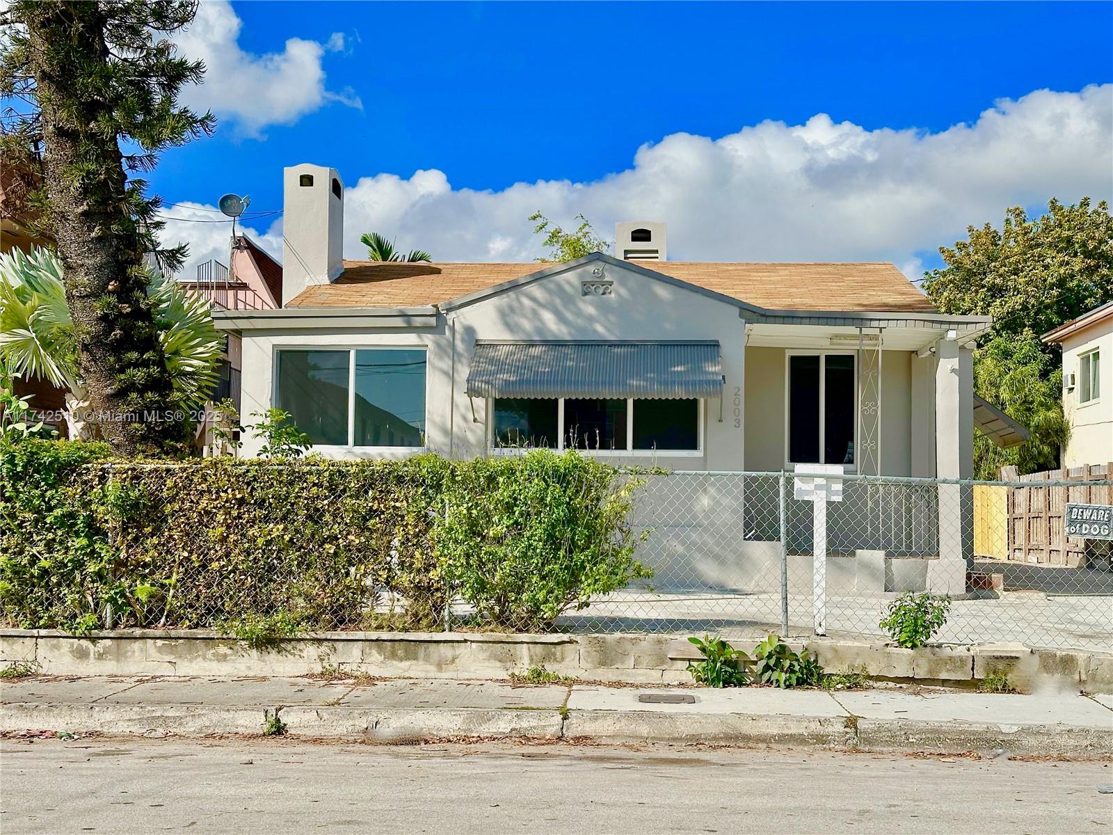 Rental Property at 2003 Nw Flagler Ter, Miami, Broward County, Florida - Bedrooms: 3 
Bathrooms: 2  - $4,000 MO.