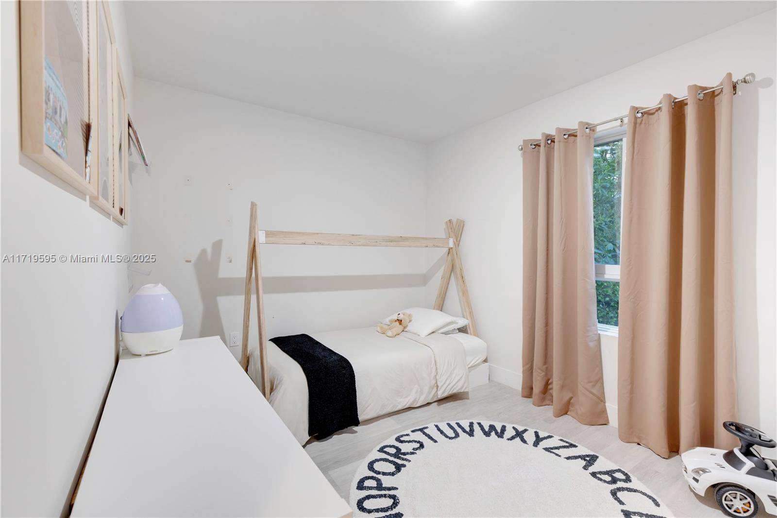 RIVERWOOD - Residential