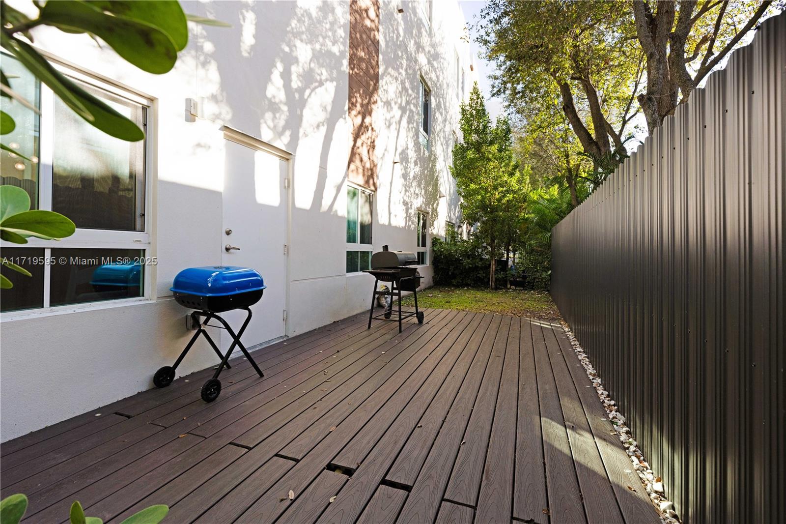 RIVERWOOD - Residential