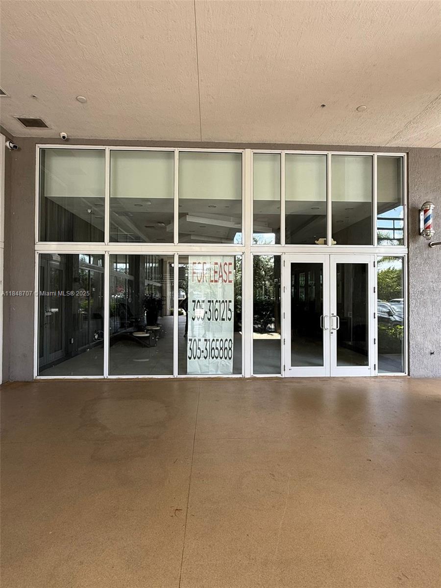 RETAIL SPACE IN THE HEART OF DORAL. Offers a versatile mid-size retail footprint 1,726 Suitable for food, boutique retail, professional services, or showroom use. Modern plaza setting with ample parking and strong pedestrian flow from adjacent neighborhood and commercial nodes