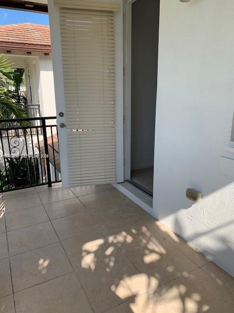 PALOMA LAKES PLAT - Residential Lease