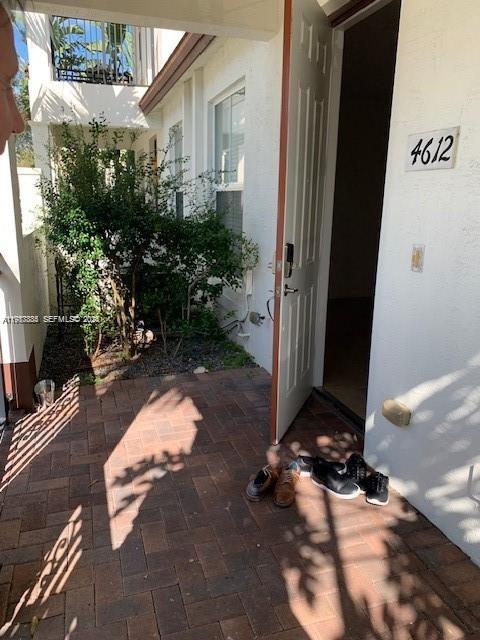 PALOMA LAKES PLAT - Residential Lease