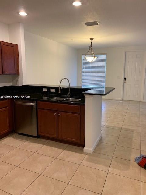 PALOMA LAKES PLAT - Residential Lease