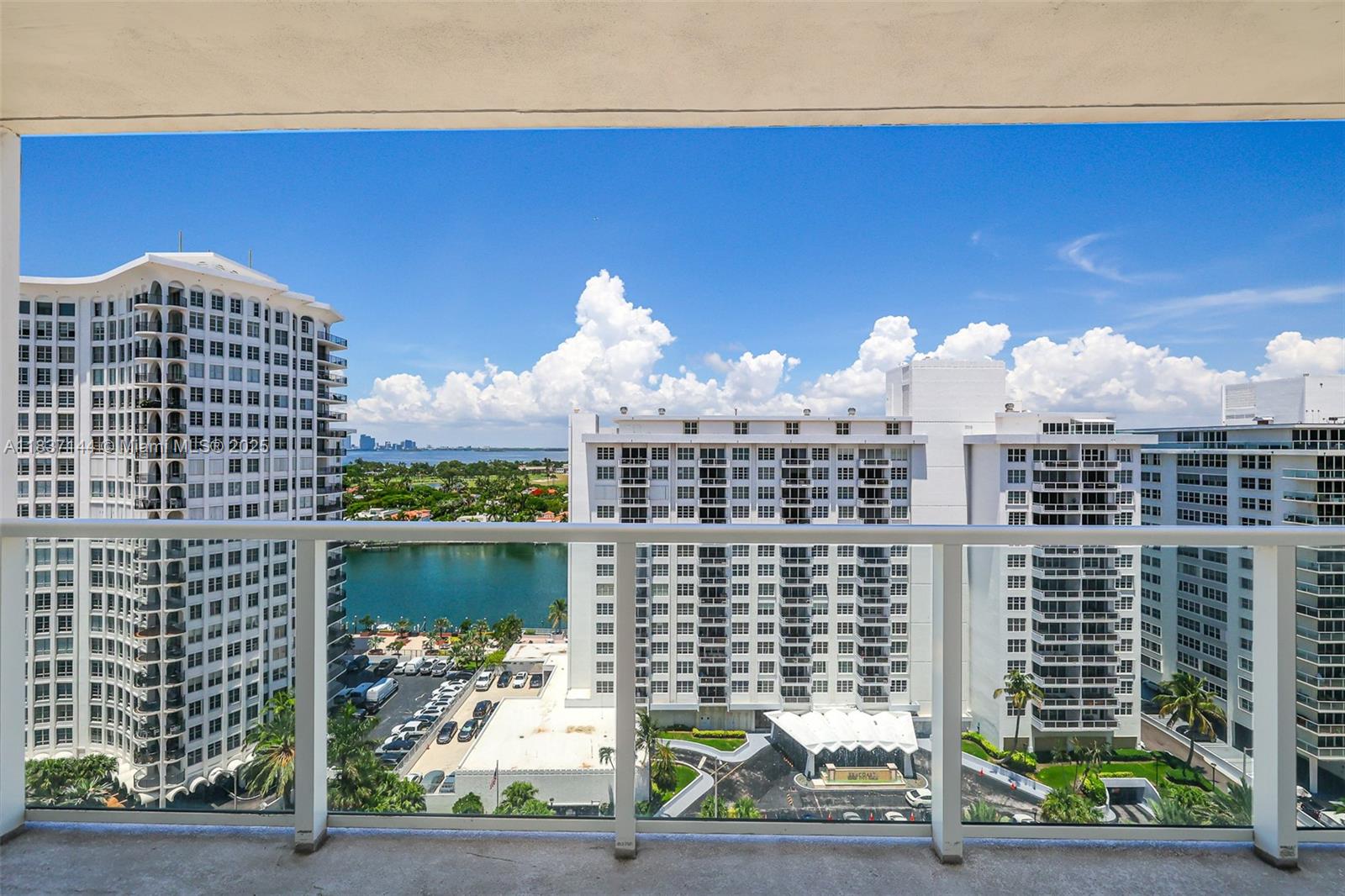 5701 Collins Ave 1611