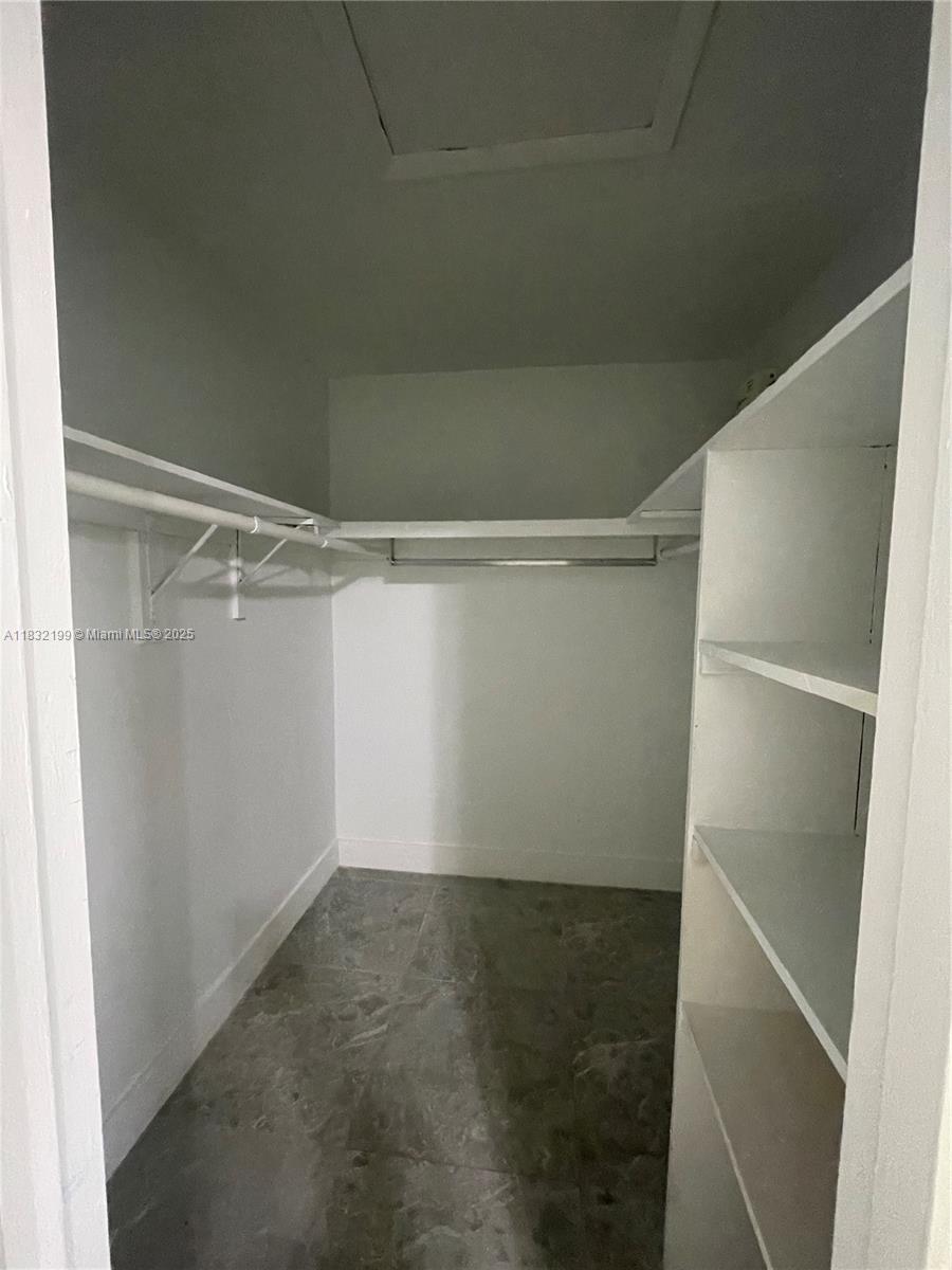 1100 SW 36th Ct 21