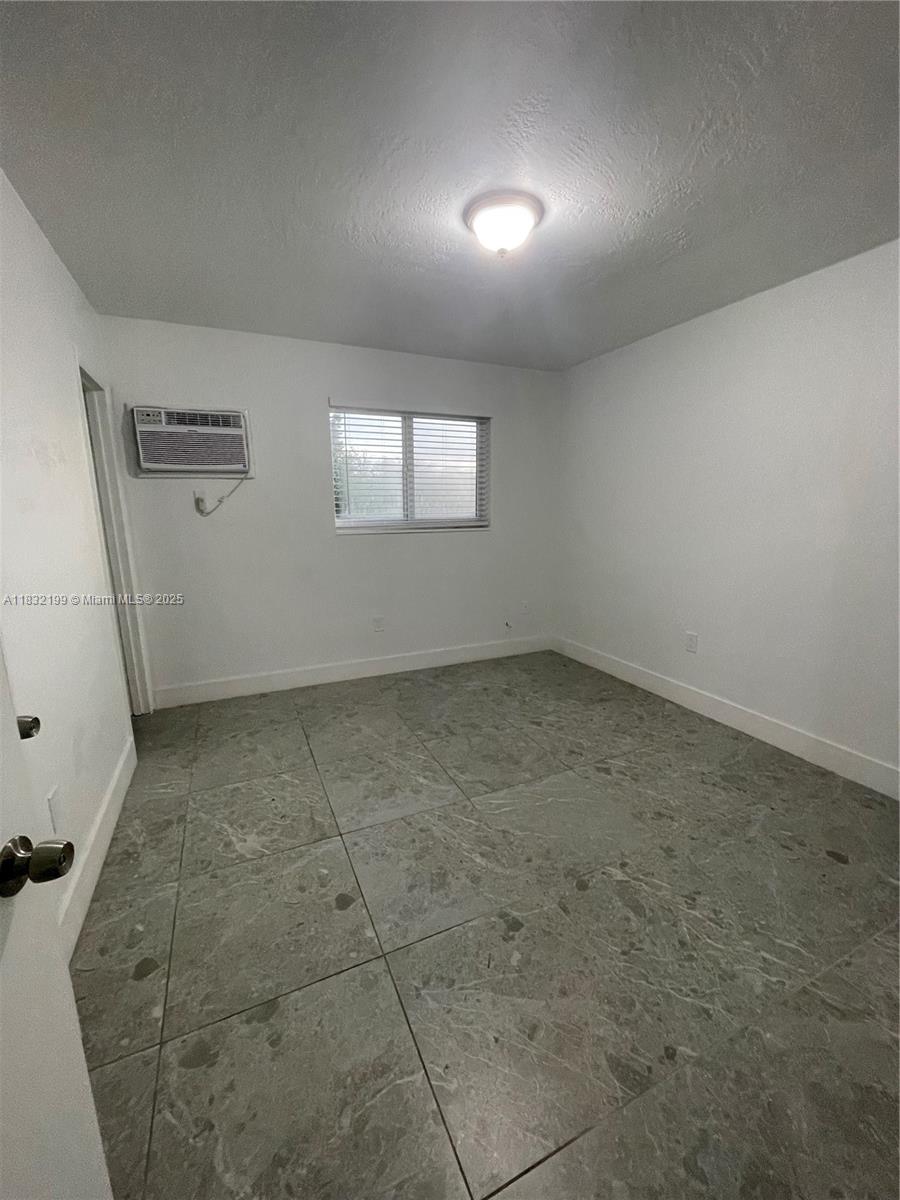 1100 SW 36th Ct 21
