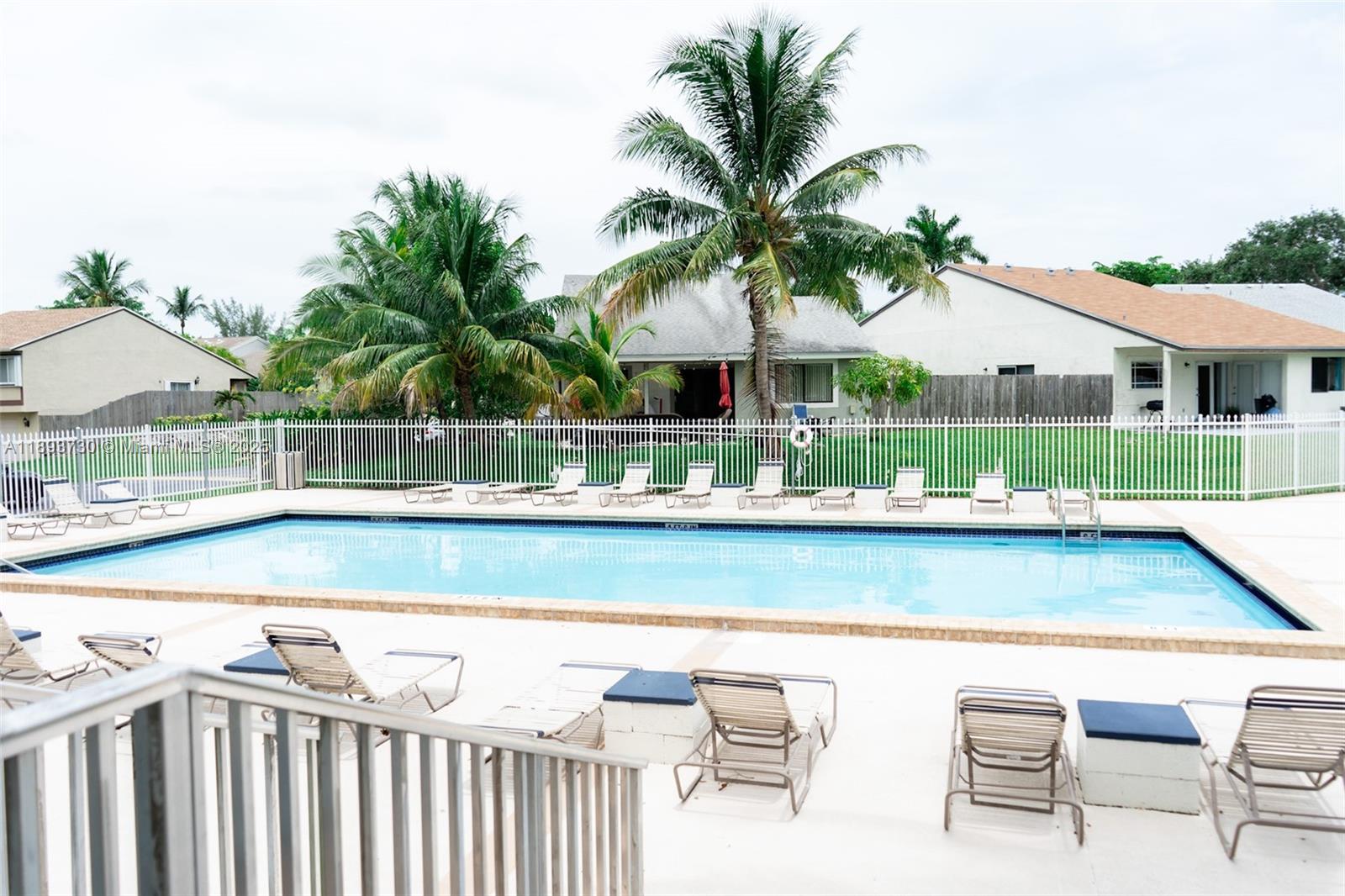 LAKES BY THE BAY SEC 3 - Residential Lease