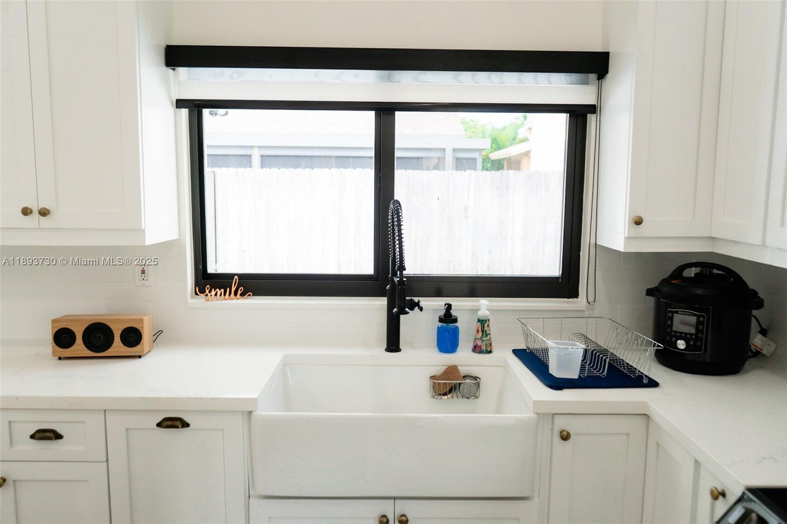 LAKES BY THE BAY SEC 3 - Residential Lease