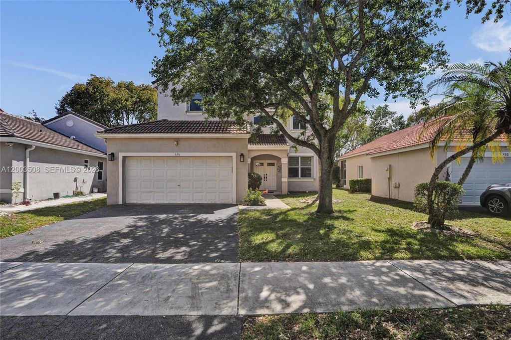 Photo of 636 Sand Creek Cir, Weston, FL 33327 (MLS # A12003508)