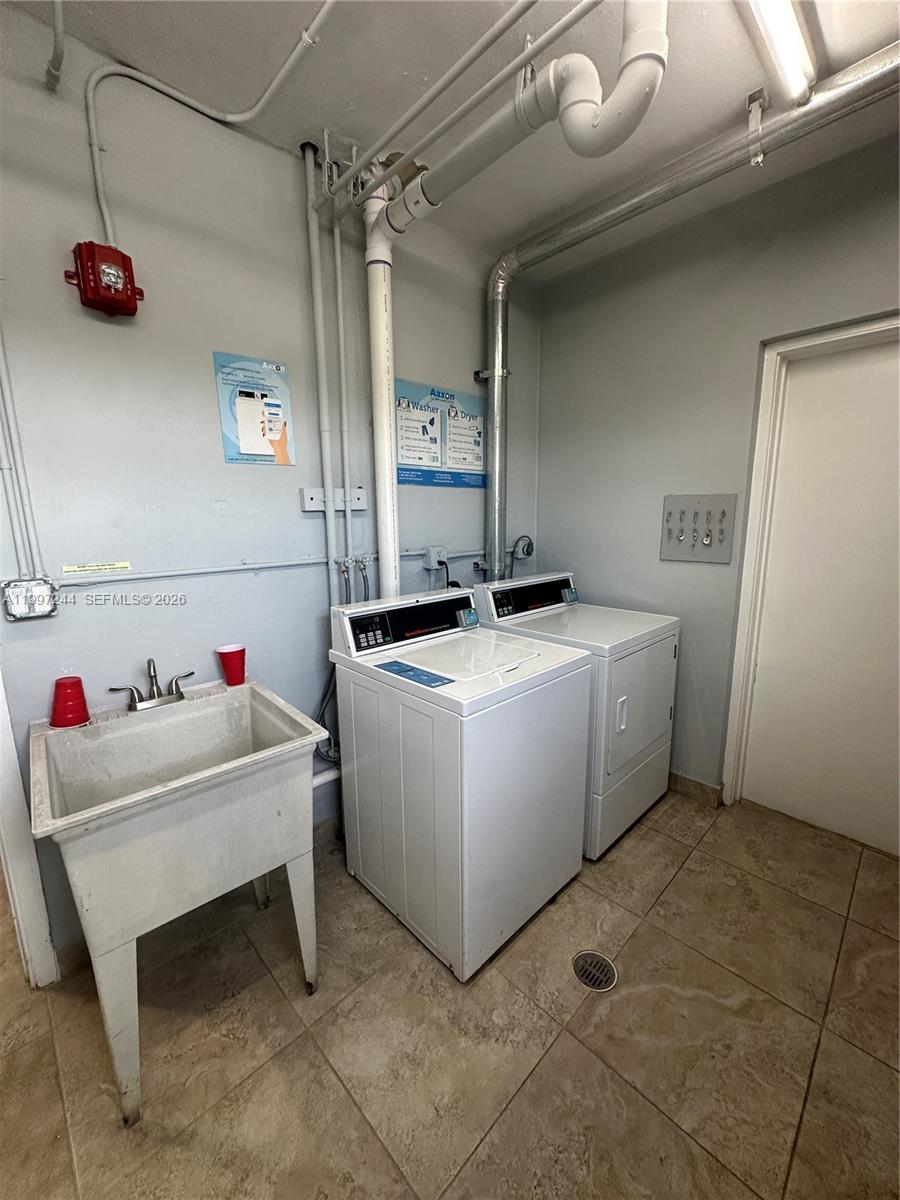 FAIRWAYS ROYALE CONDO - Residential