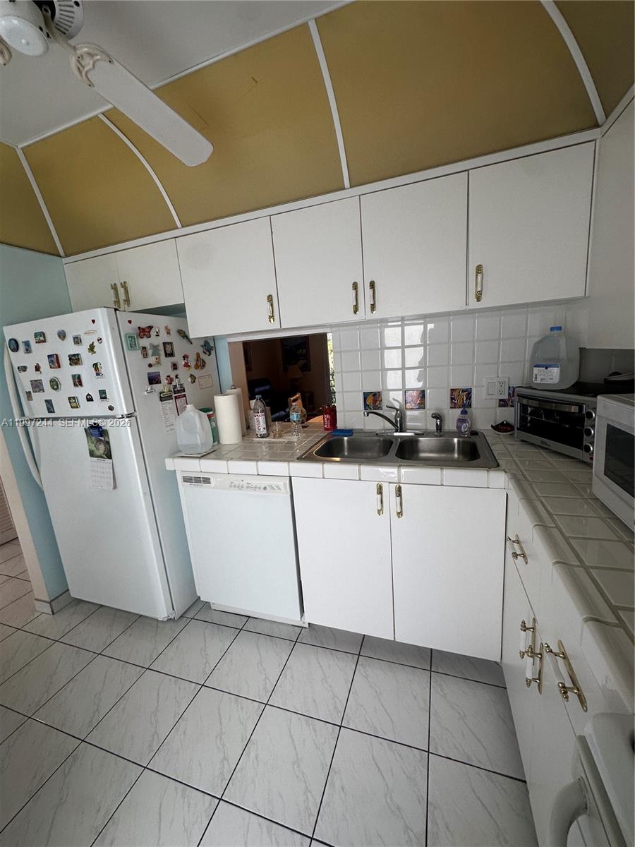 1445 Atlantic Shores Blvd 307