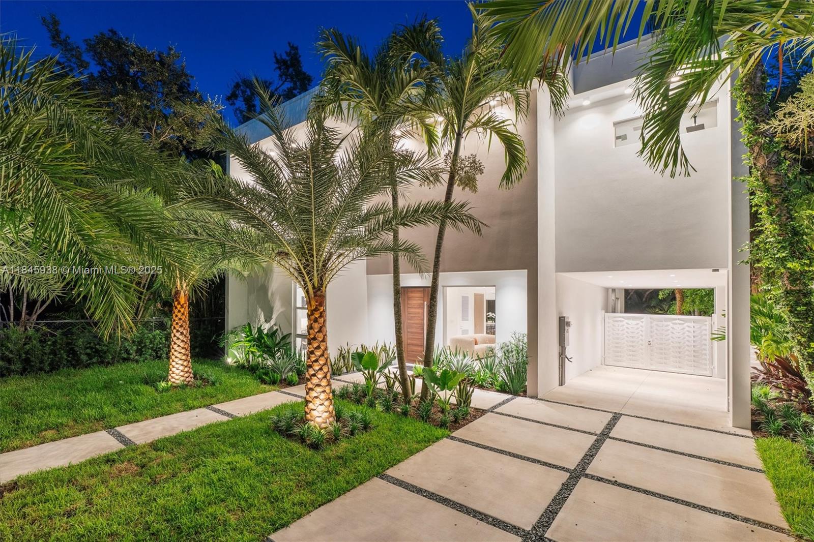 SILVER BLUFF EST-SEC B - Residential