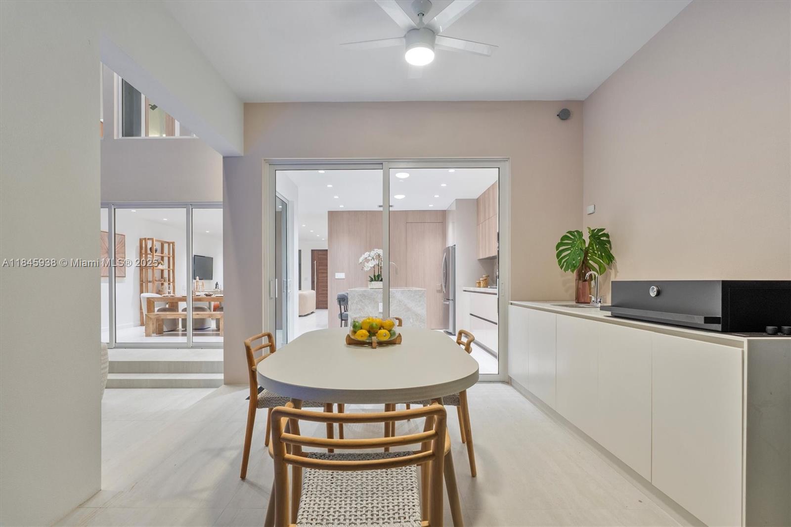 SILVER BLUFF EST-SEC B - Residential