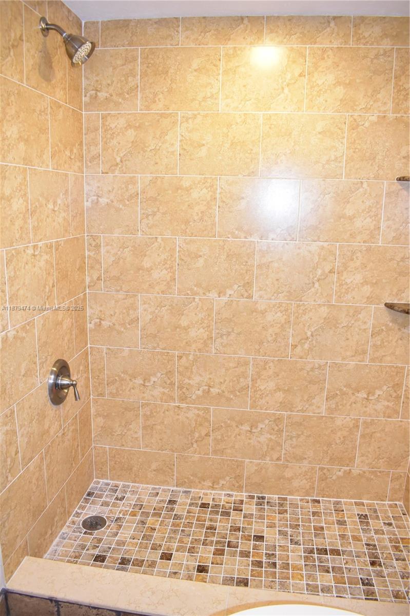 SUNRISE LAKES 131 CONDO - Residential