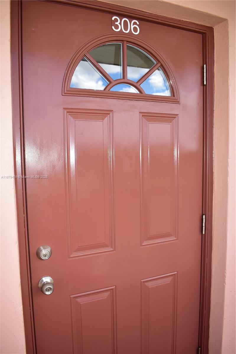 SUNRISE LAKES 131 CONDO - Residential