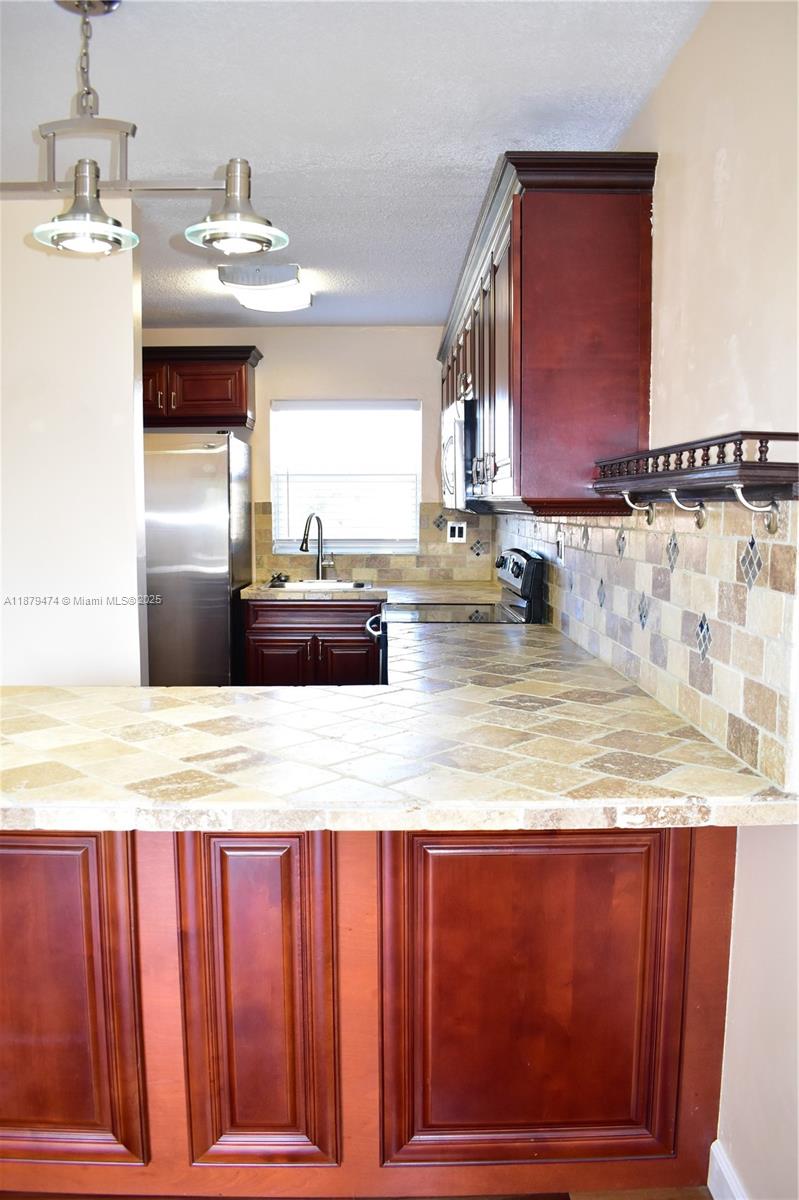 SUNRISE LAKES 131 CONDO - Residential