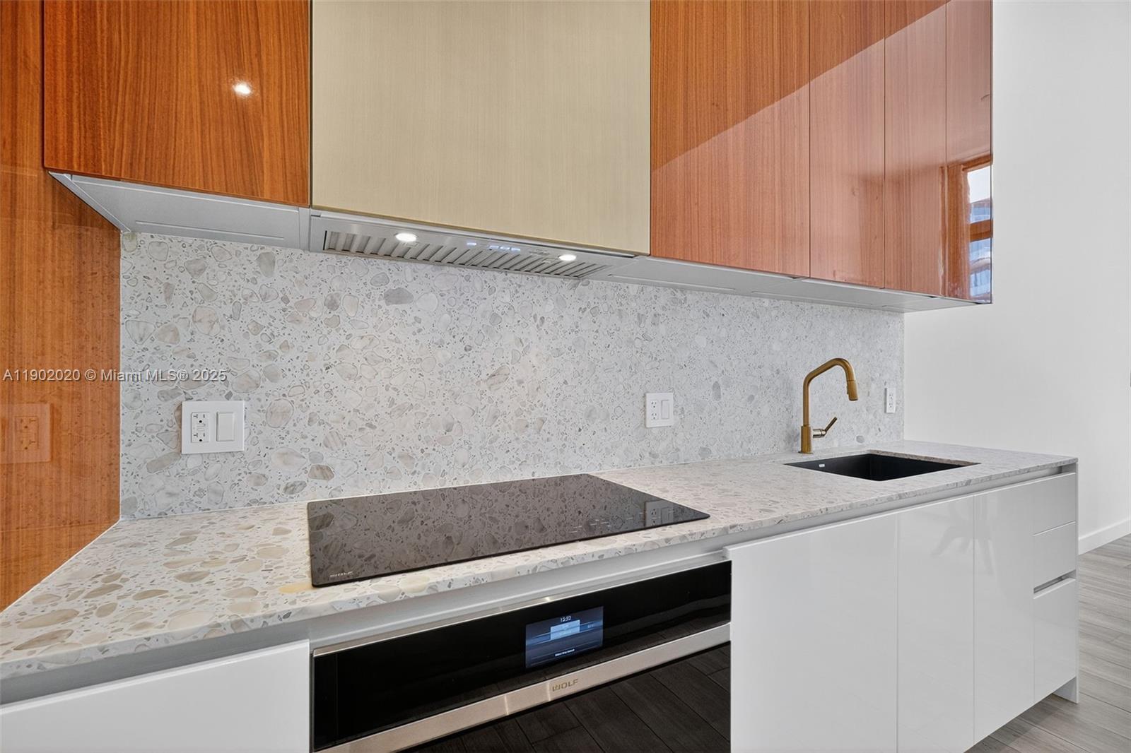 2655 S Bayshore Dr 705