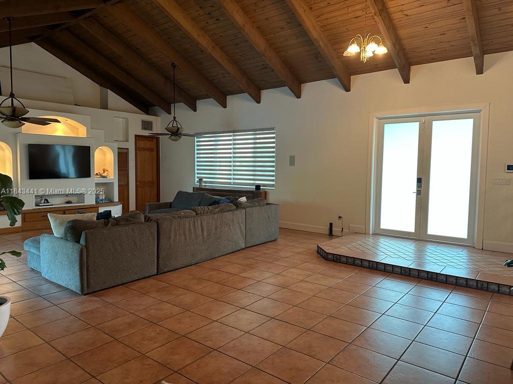 COLETOWN ACRES - Residential