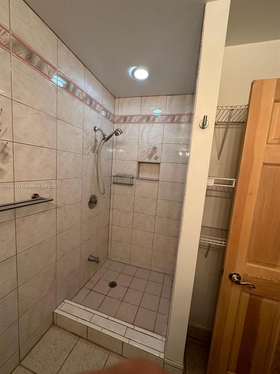 COLETOWN ACRES - Residential