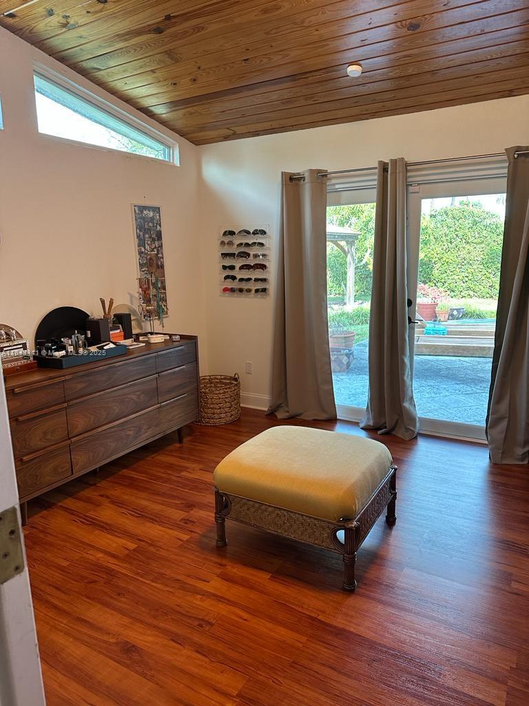 COLETOWN ACRES - Residential