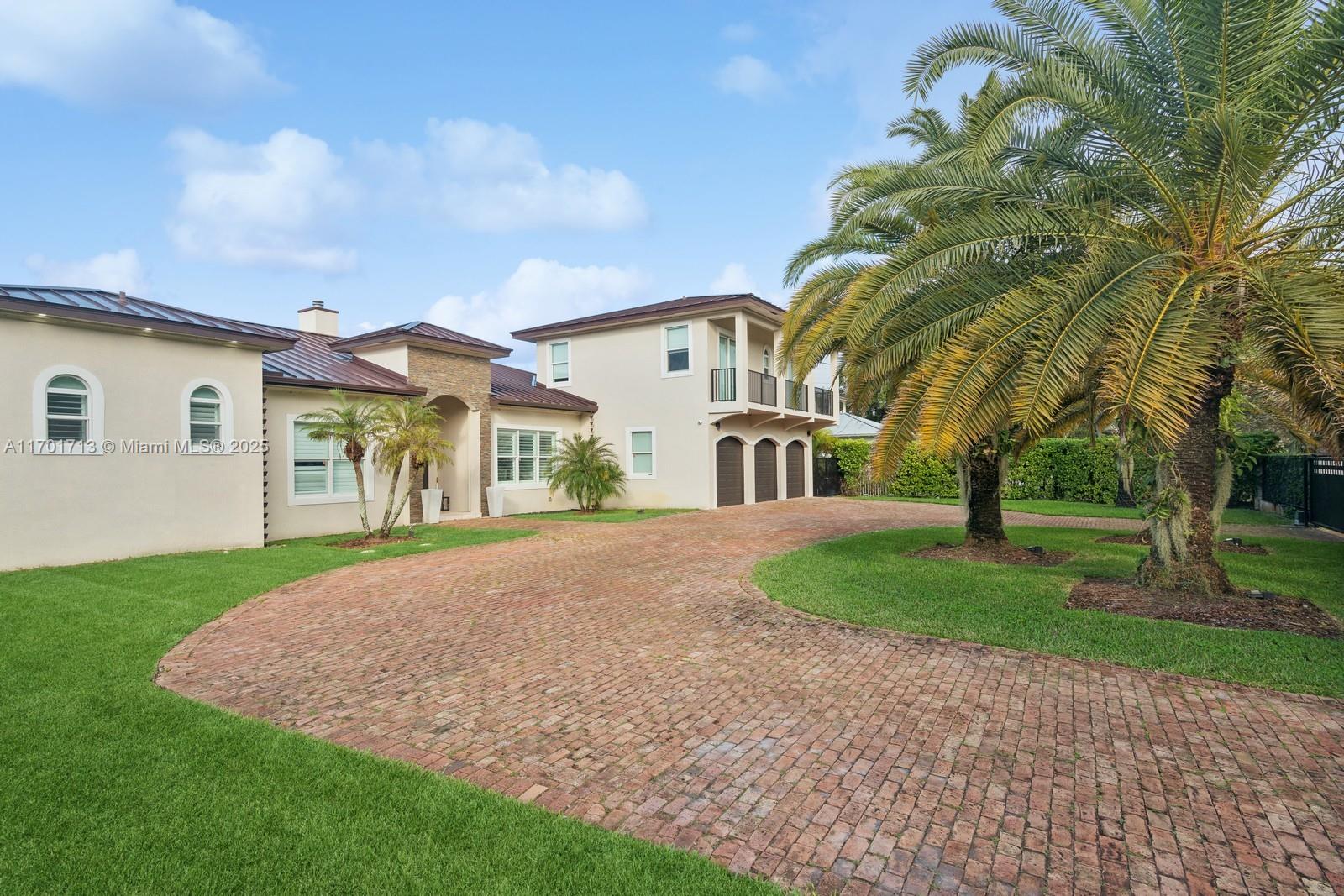 WEST CHERRY GROVE - Residential
