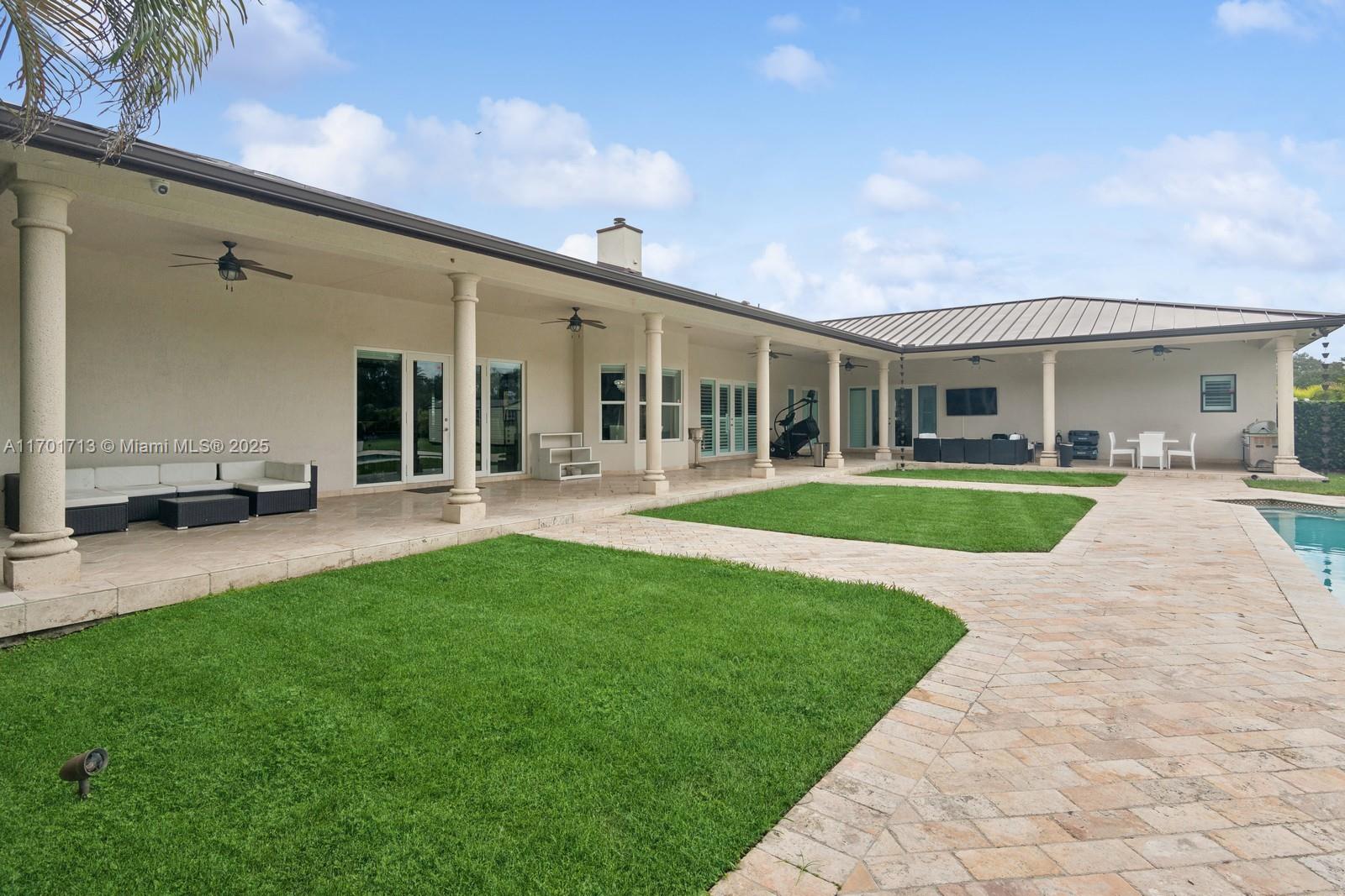 WEST CHERRY GROVE - Residential