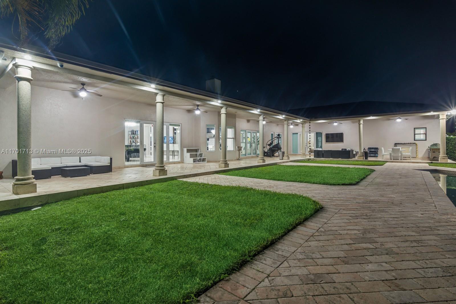 WEST CHERRY GROVE - Residential