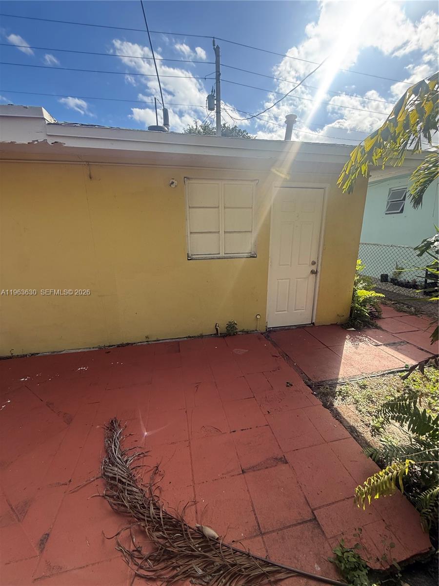 HOLLYWOOD - Residential