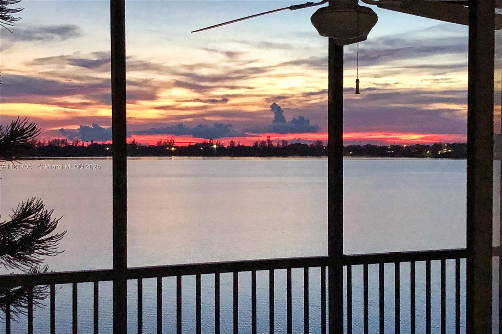 Property for Sale at 111 Lake Emerald Dr 307, Oakland Park, Miami-Dade County, Florida - Bedrooms: 2 
Bathrooms: 2  - $260,000