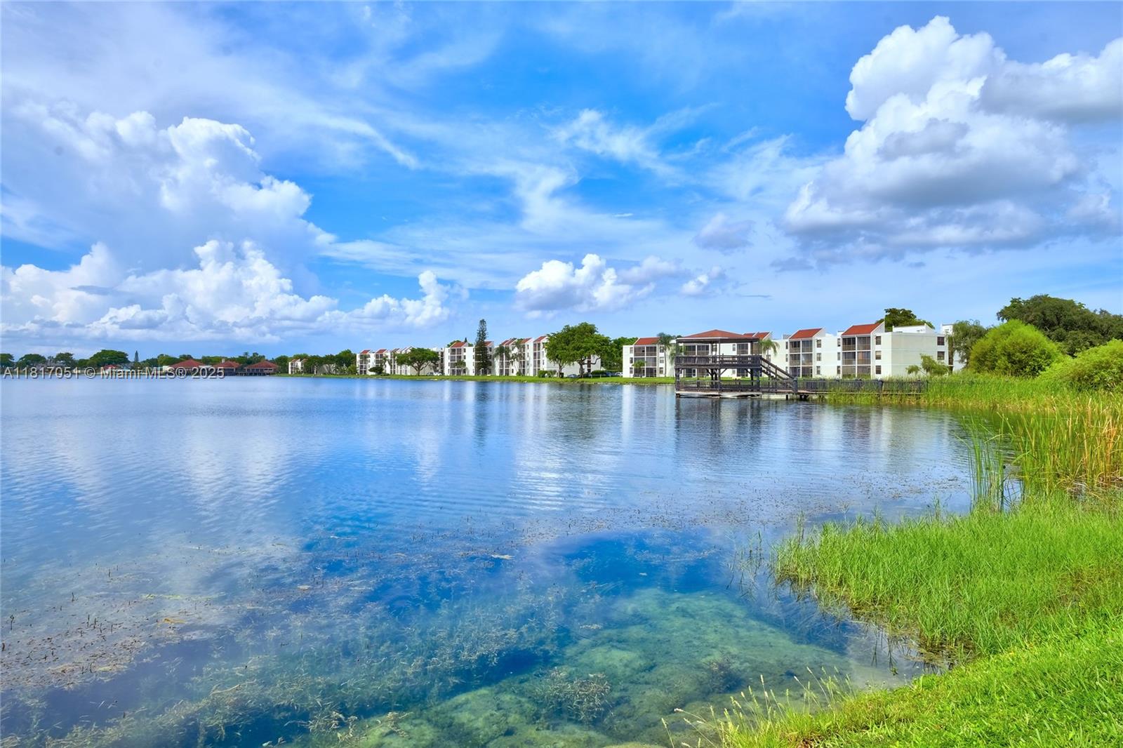 111 Lake Emerald Dr 307