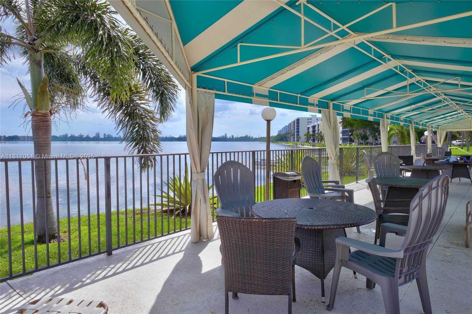 LAKE EMERALD CONDOMINIUM - Residential