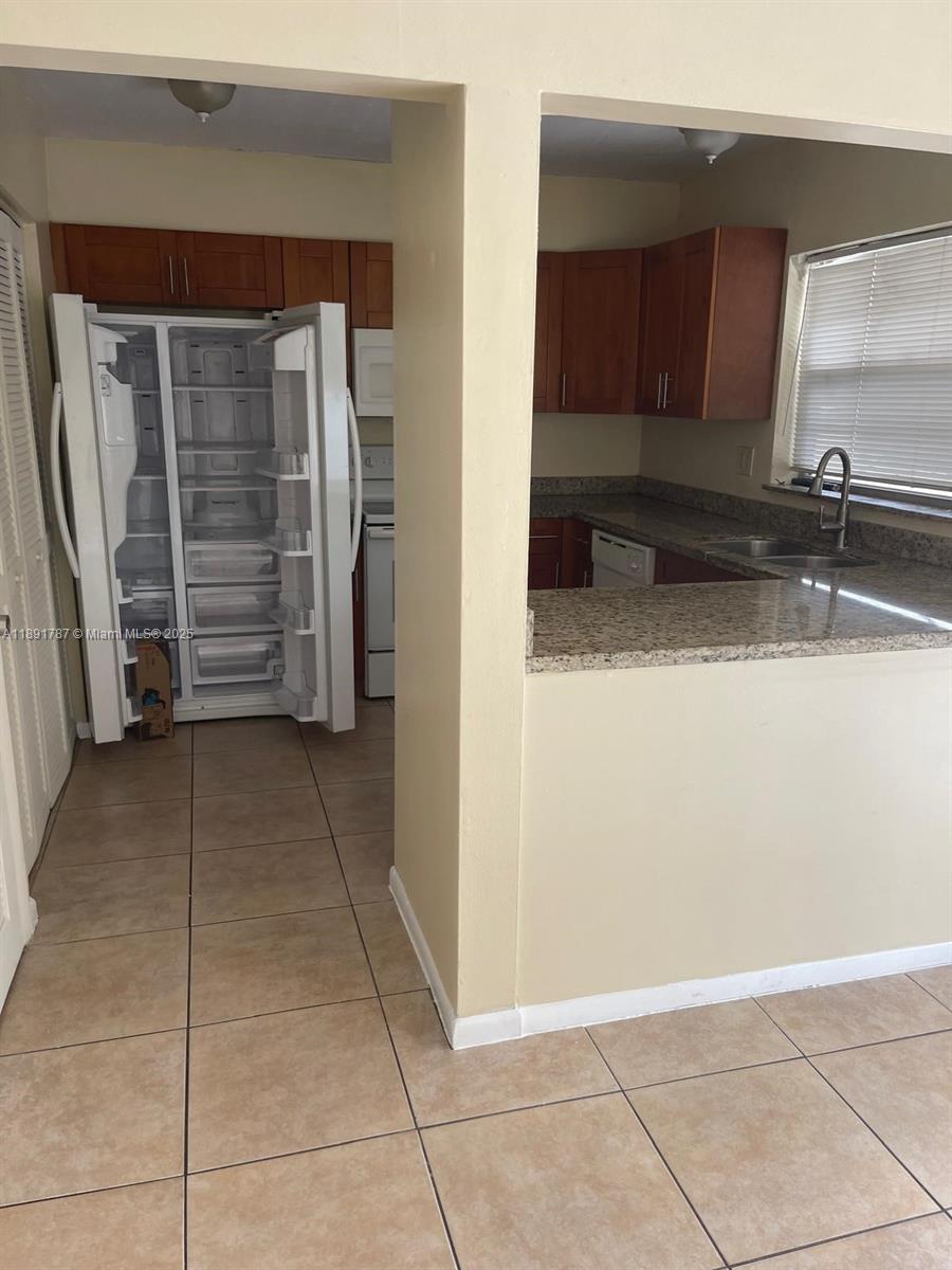 POINT ROYALE SEC 5 - Residential Lease