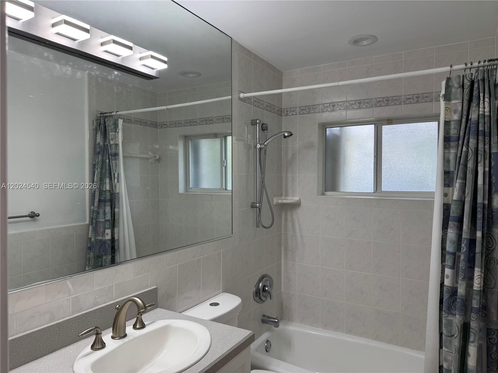 TAMARAC HILLS 1ST SEC - Residential Lease