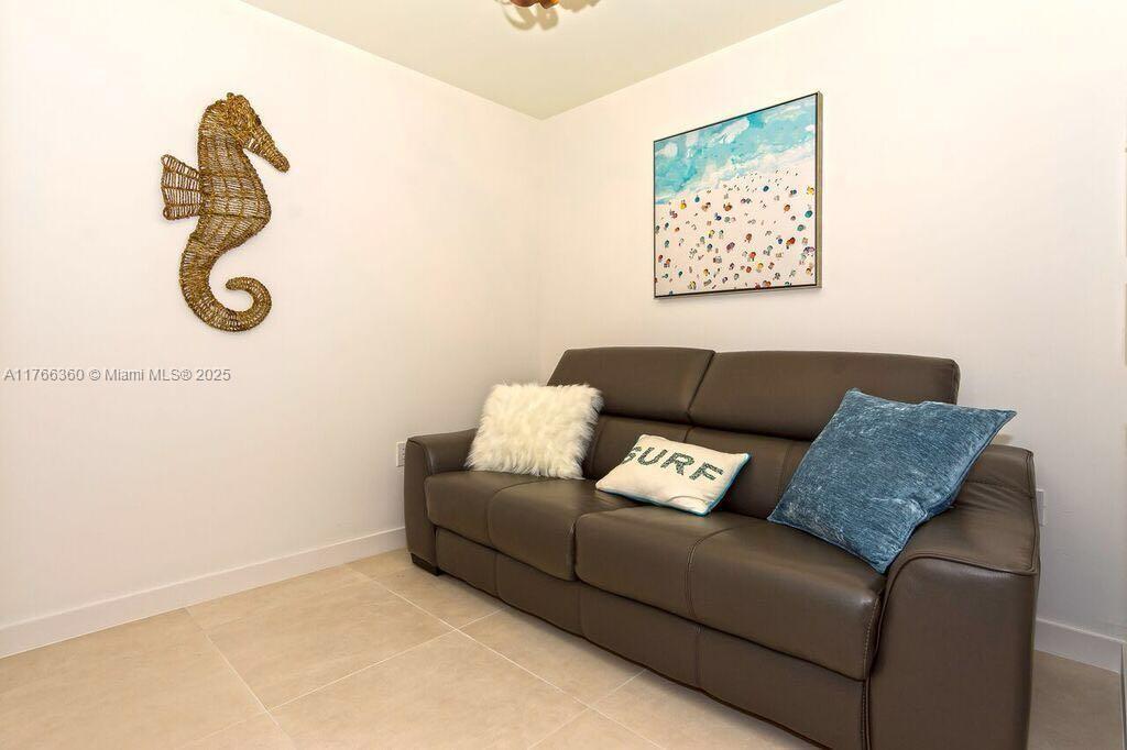 TIFFANY HOUSE CONDO - Residential