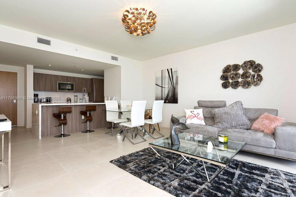 TIFFANY HOUSE CONDO - Residential