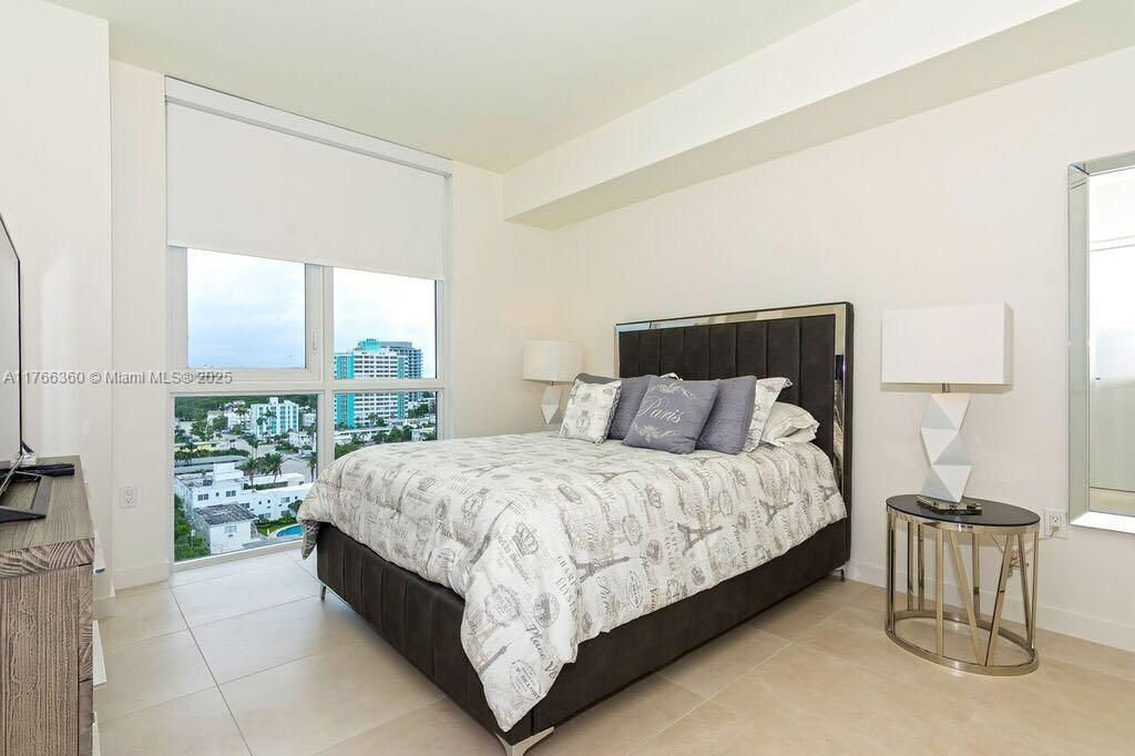 TIFFANY HOUSE CONDO - Residential