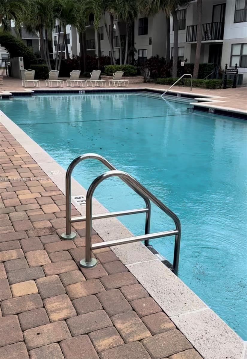 CLEAR LAKE CLUB CONDO - Residential Lease