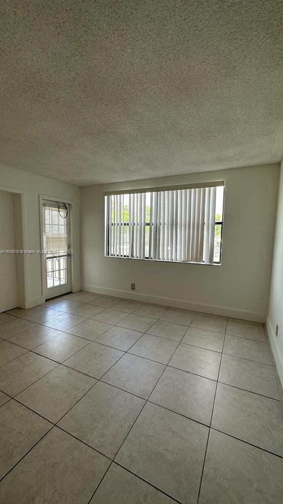 CLEAR LAKE CLUB CONDO - Residential Lease