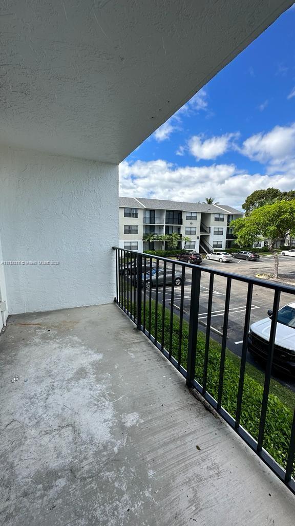 CLEAR LAKE CLUB CONDO - Residential Lease