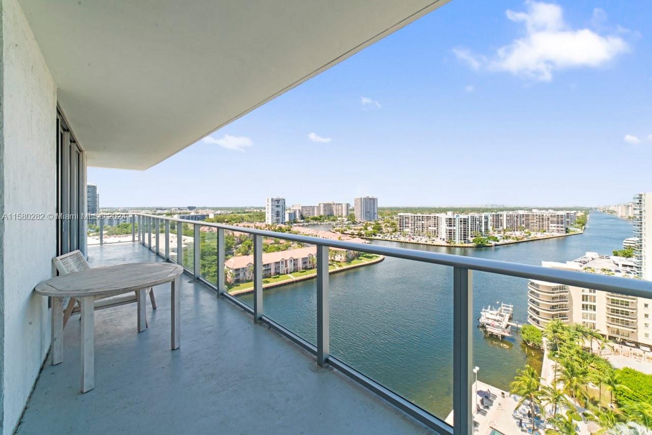 4010 SOUTH OCEAN CONDO - Residential Lease