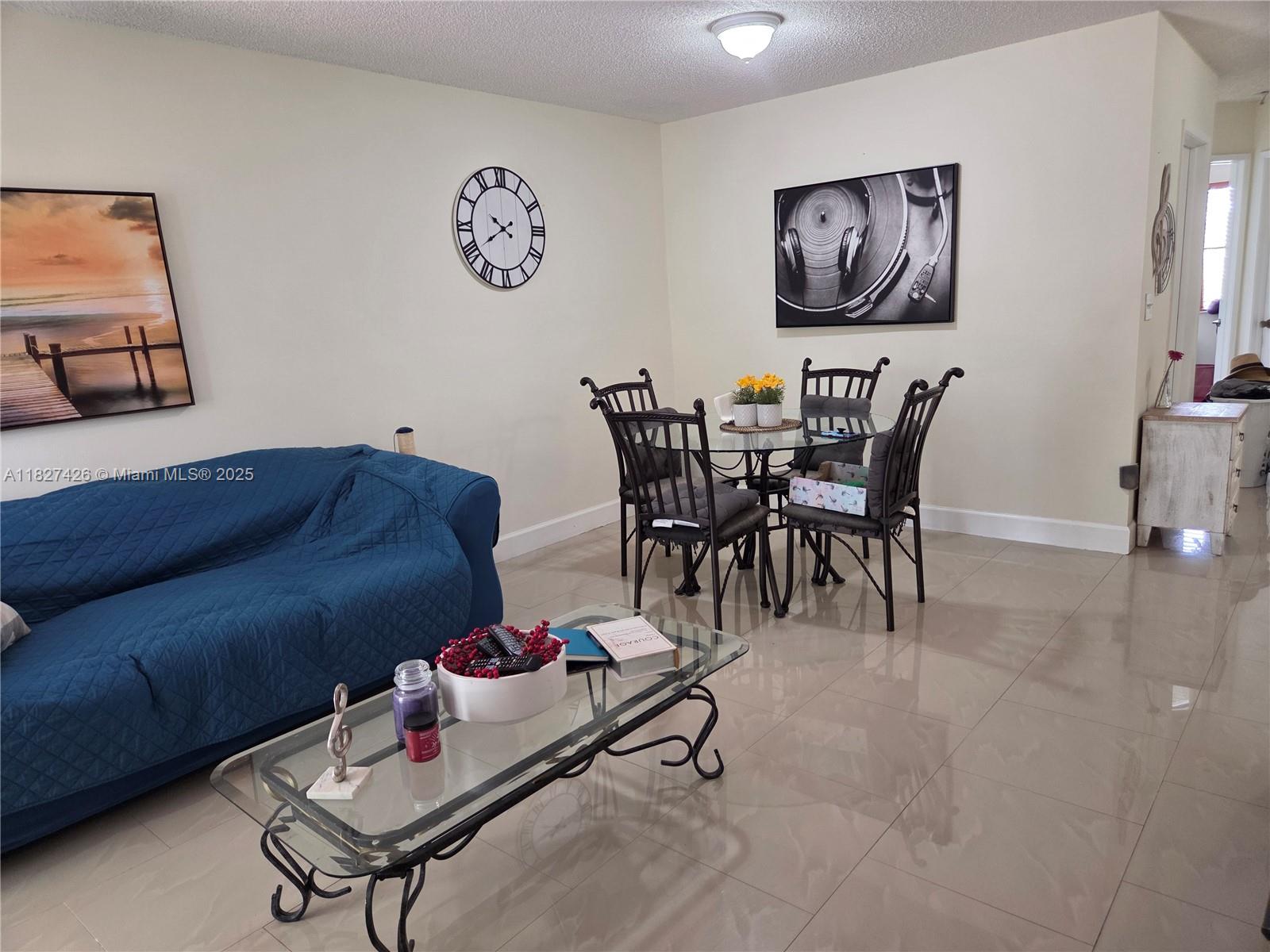 DADELAND GROVE CONDO - Residential